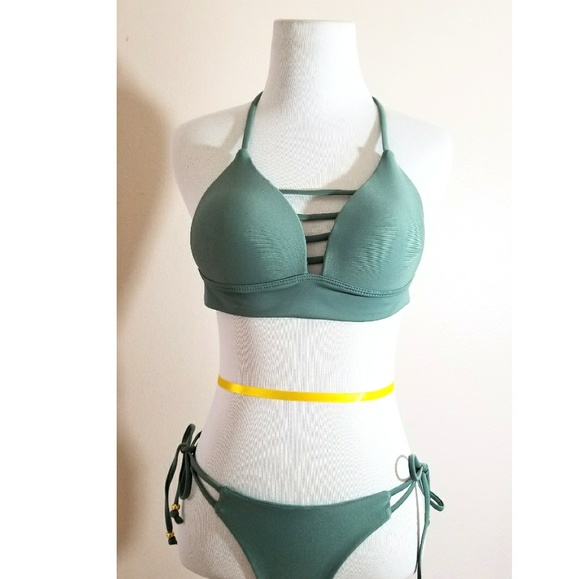 💮Green Bikini Top - Picture 3 of 7